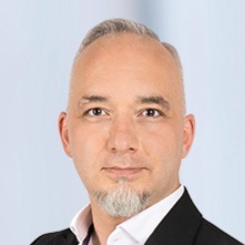 Adem Kama