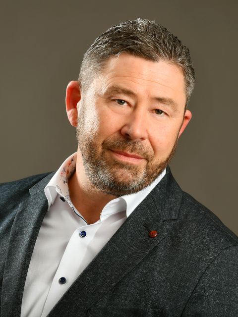 Peter Schneider