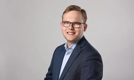 Jonas Feld­mann