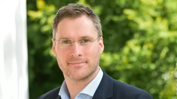 Stefan Schubert
