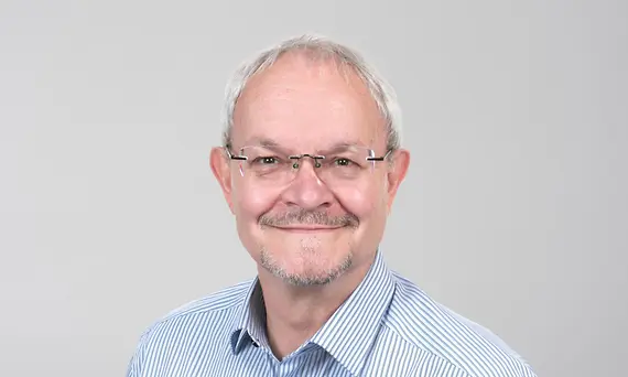 Ralf Bayer