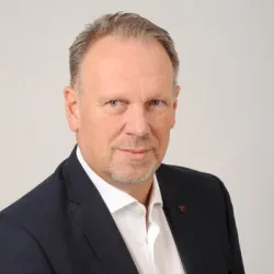 Holger Tomanek