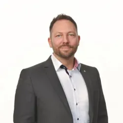 Dennis Momberg