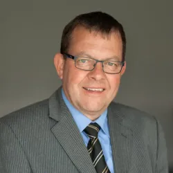 Jörg May
