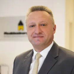 Alexander Pfizenmaier