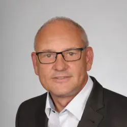 Karsten Oelschläger