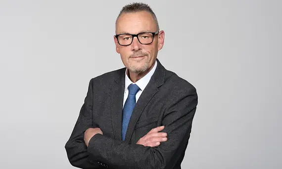 Peter Mikolin