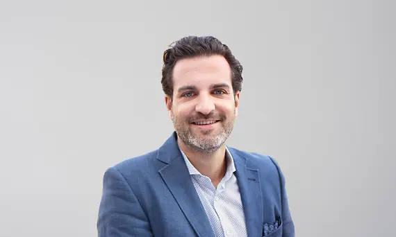 Adrian Plus­zewski